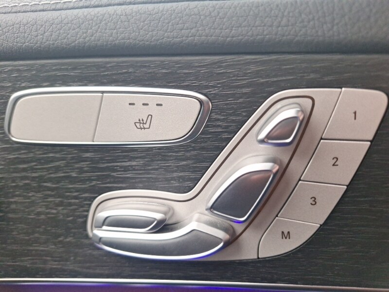 Used Mercedes-Benz GLC 2022 for sale - 77352302: Photo 17