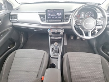 Used Kia Stonic 2021 for sale - 75964034: Photo