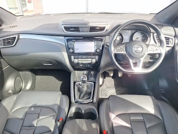 Used Nissan Qashqai 2017 for sale - 78617122: Photo
