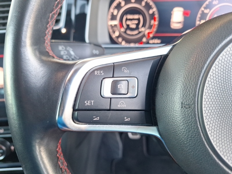 Used Volkswagen Golf 2018 for sale - 77201769: Photo 10