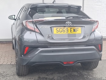 Used Toyota C-HR 2019 for sale - 76199464: Photo 3