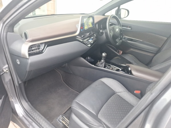 Used Toyota C-HR 2019 for sale - 76199464: Photo 5
