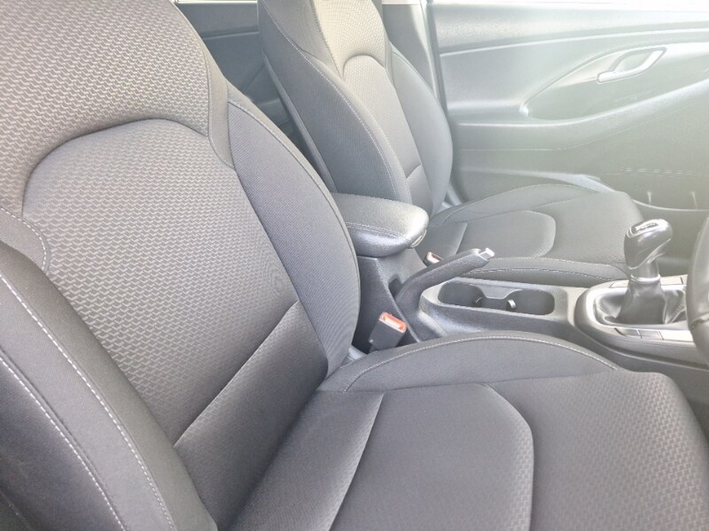 Used Hyundai i30 2017 for sale - 76556354: Photo 12