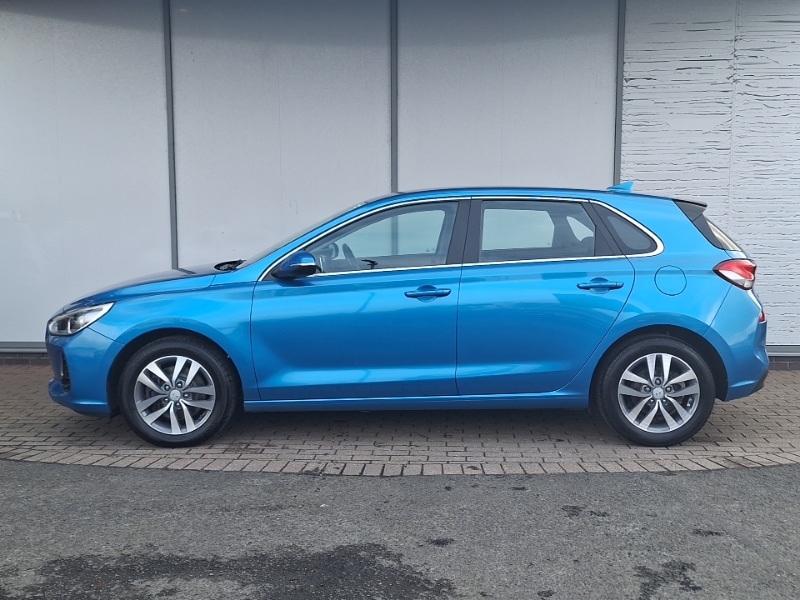 Used Hyundai i30 2017 for sale - 76556354: Photo 4