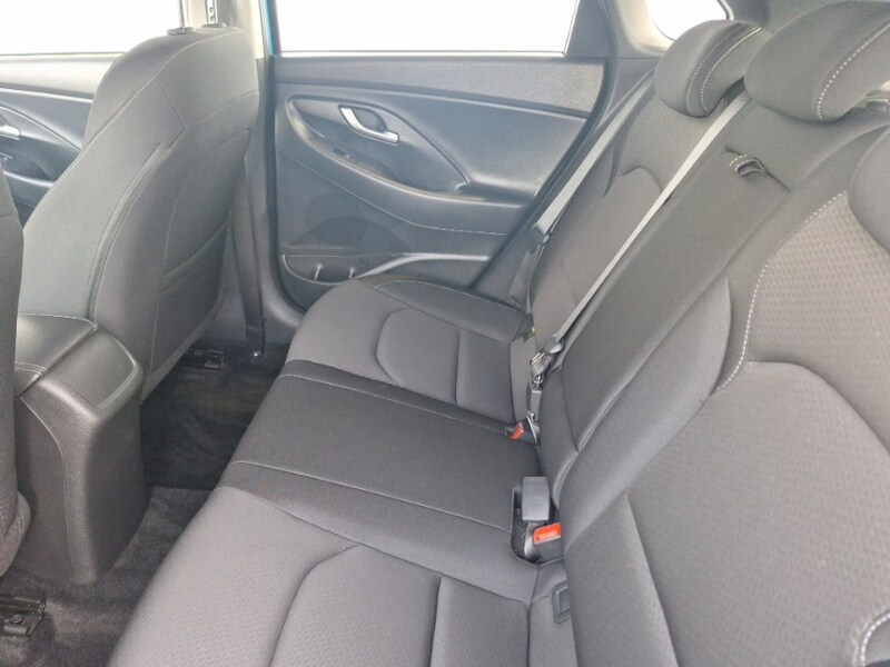 Used Hyundai i30 2017 for sale - 76556354: Photo 6