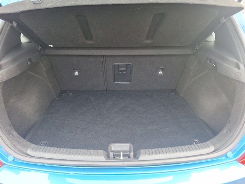 Used Hyundai i30 2017 for sale - 76556354: Photo 8