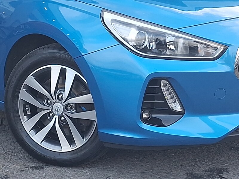 Used Hyundai i30 2017 for sale - 76556354: Photo 9