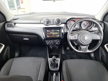Used Suzuki Swift 2020 for sale - 78606369: Photo