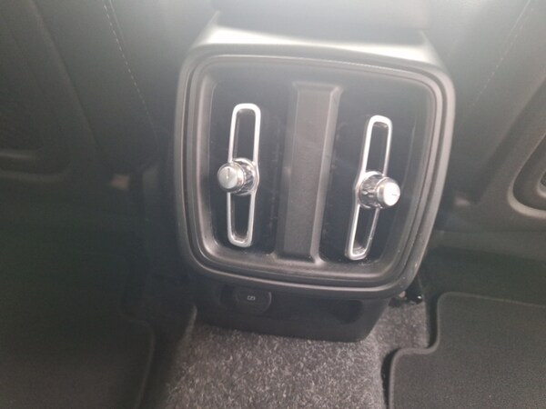 Used Volvo XC40 2020 for sale - 76275542: Photo 12