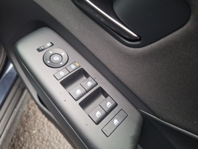 Used Hyundai KONA 2025 for sale - 76846732: Photo 12