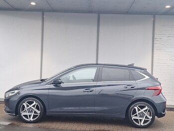 Used Hyundai i20 2025 for sale - 76543210: Photo