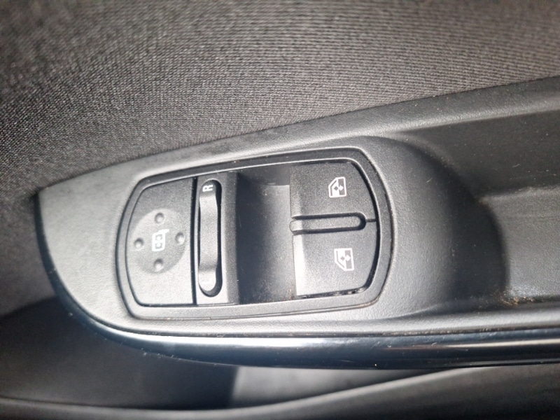 Used Vauxhall Corsa 2018 for sale - 77995716: Photo 18