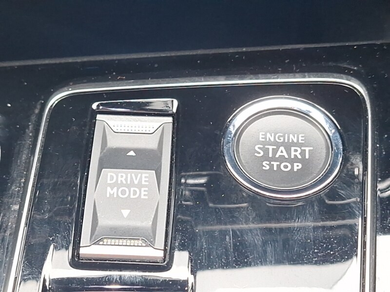 Used Peugeot 3008 2023 for sale - 76656601: Photo 15