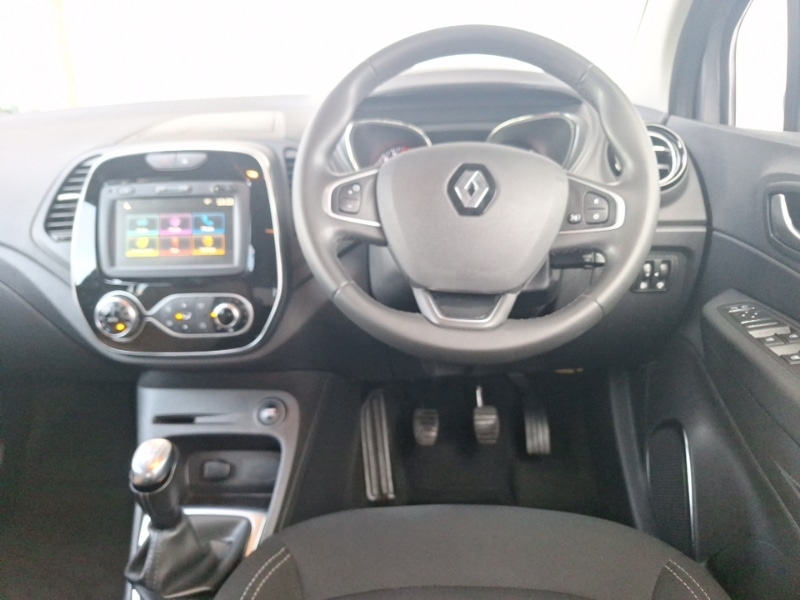 Used Renault Captur 2019 for sale - 76613807: Photo 2