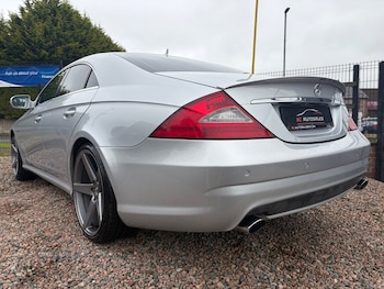 Used Mercedes-Benz CLS 2010 for sale - 78899072: Photo
