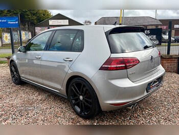 Used Volkswagen Golf 2017 for sale - 78128466: Photo