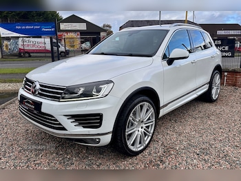 Used Volkswagen Touareg 2016 for sale - 76522881: Photo