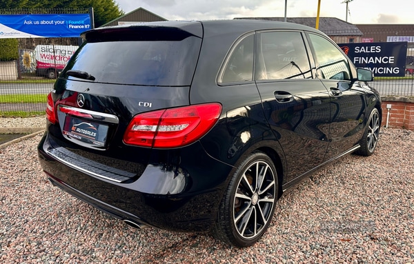 Used Mercedes-Benz B Class 2014 for sale - 76593298: Photo 4