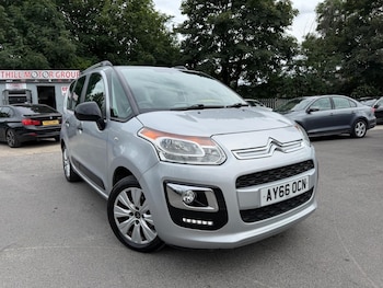 Used Citroen C3 Picasso 2017 for sale - 79067433: Photo