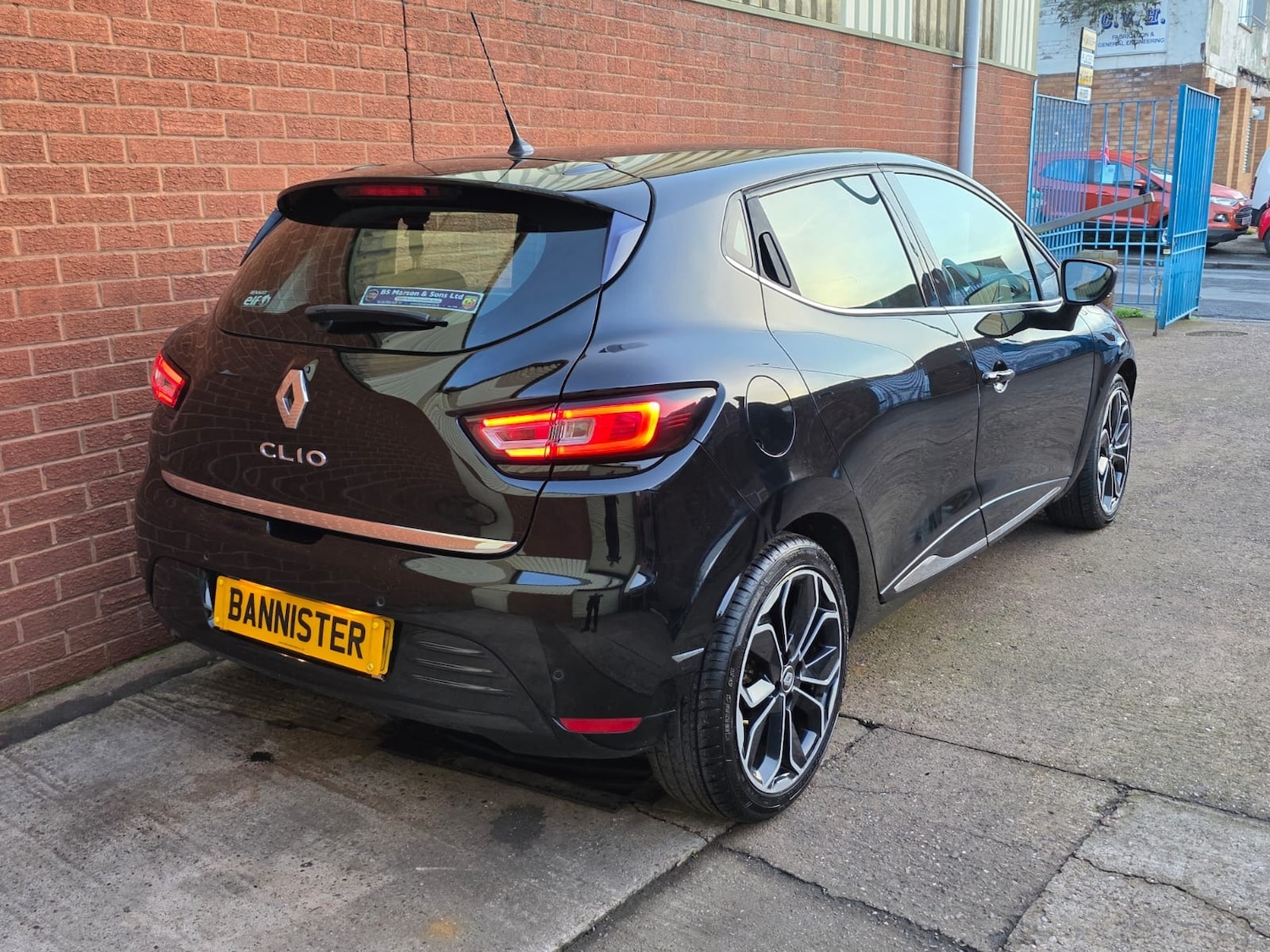 Used Renault Clio 2017 for sale - 76571327: Photo 5