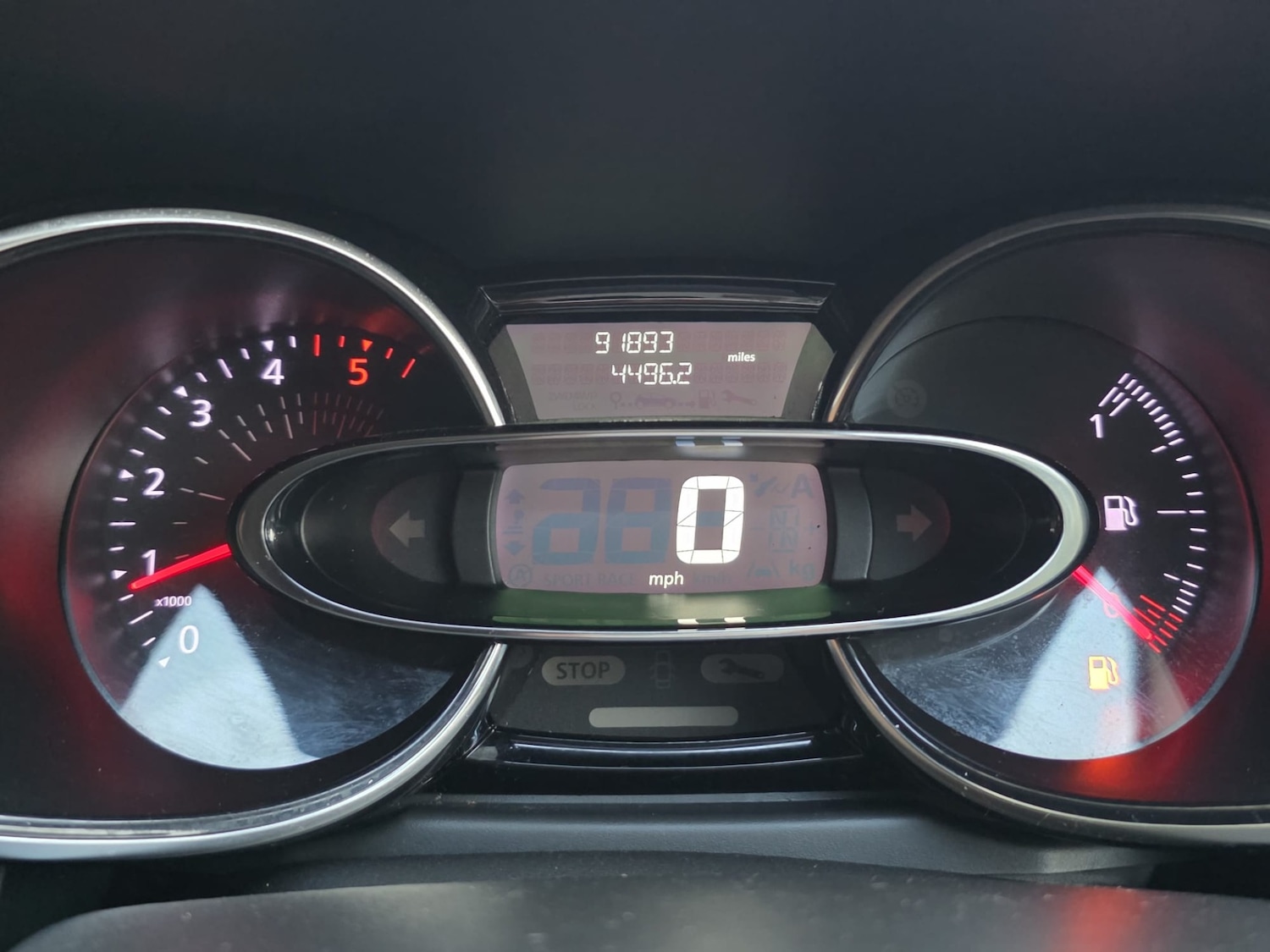 Used Renault Clio 2017 for sale - 76844993: Photo 12