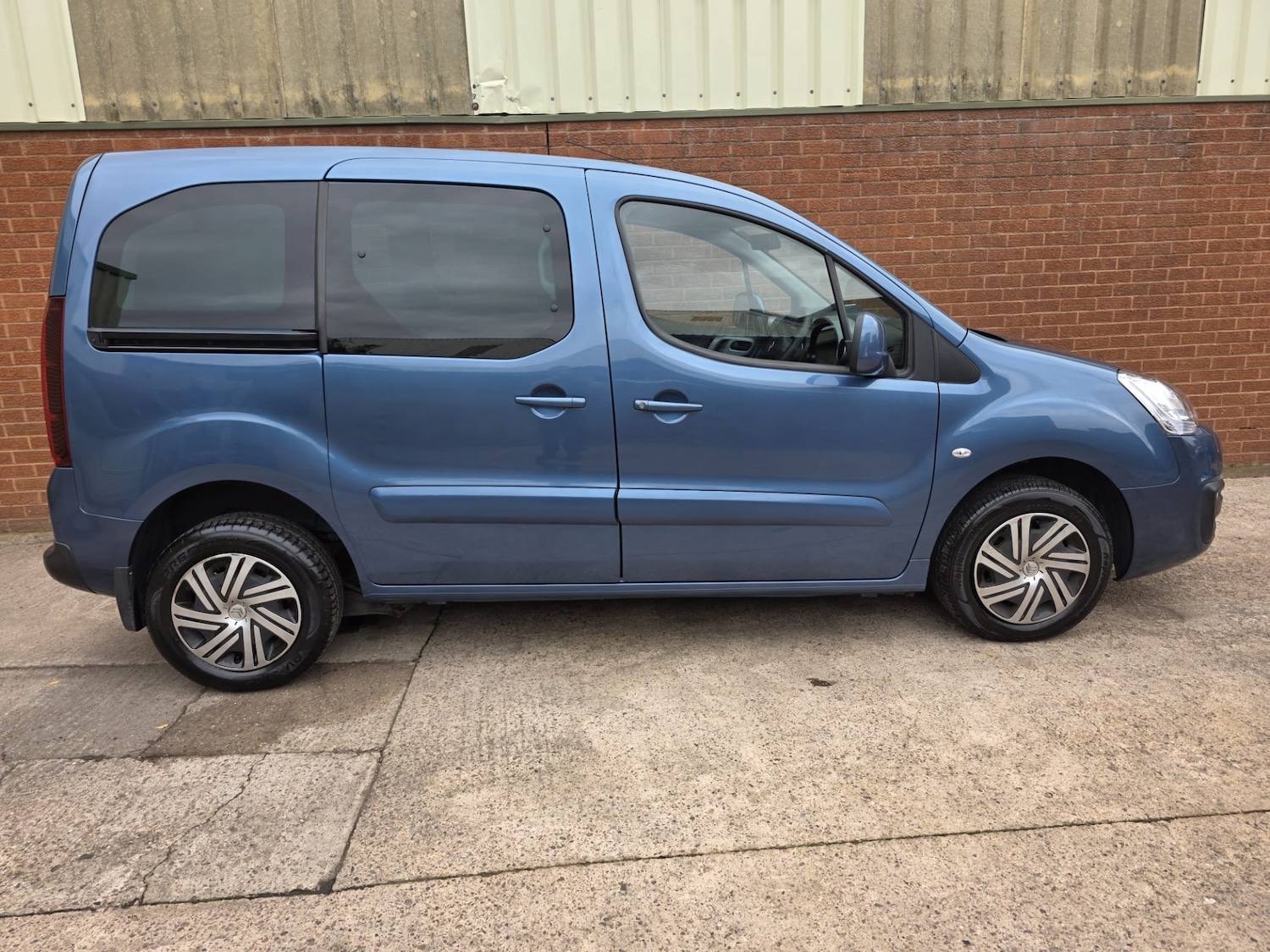 Used Citroen Berlingo 2018 for sale - 76092179: Photo 5
