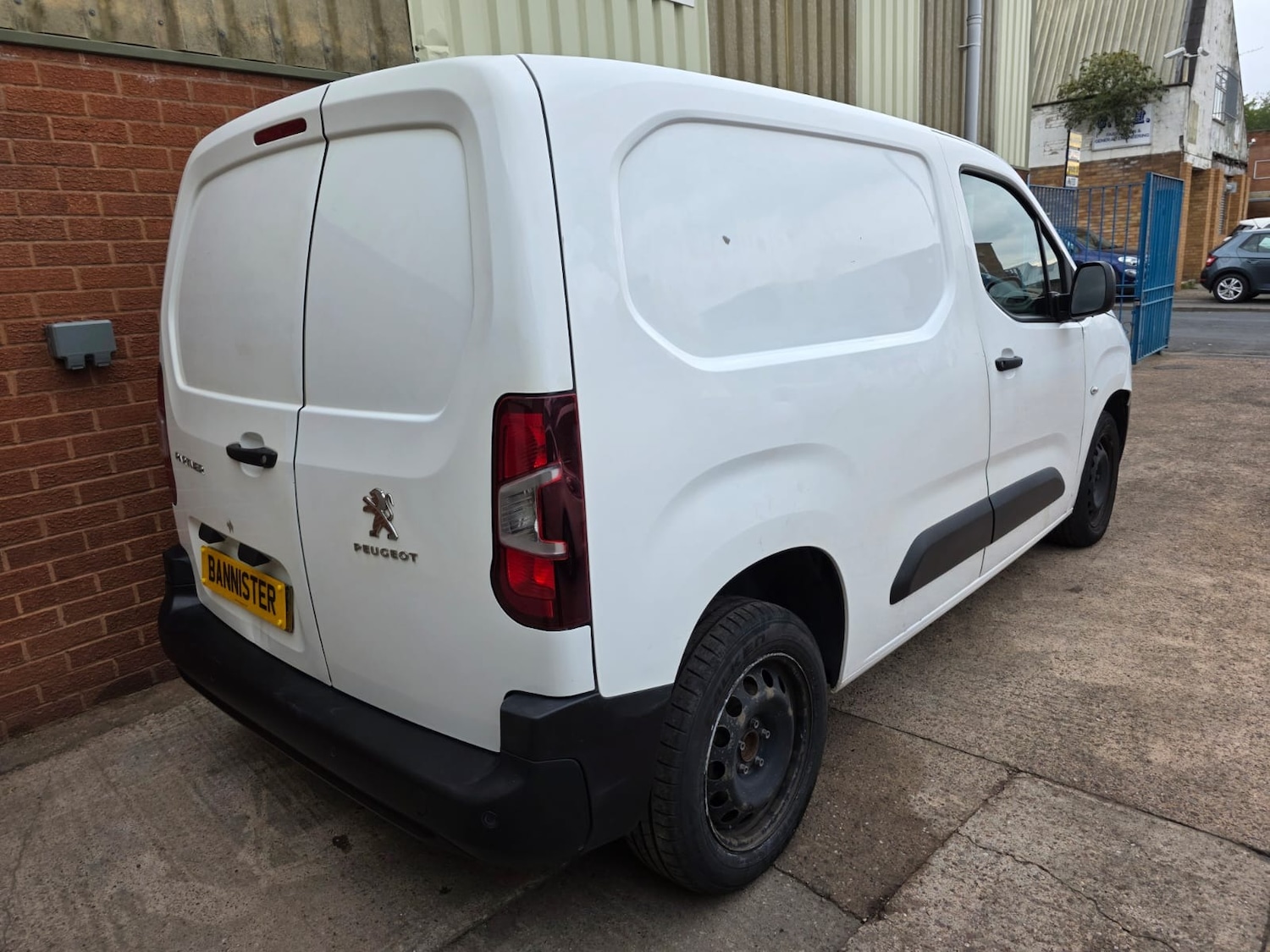 Used Peugeot Partner 2020 for sale - 76092214: Photo 4