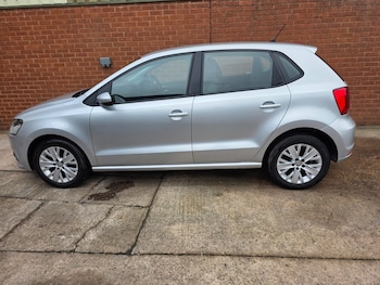 Used Volkswagen Polo 2016 for sale - 76835772: Photo