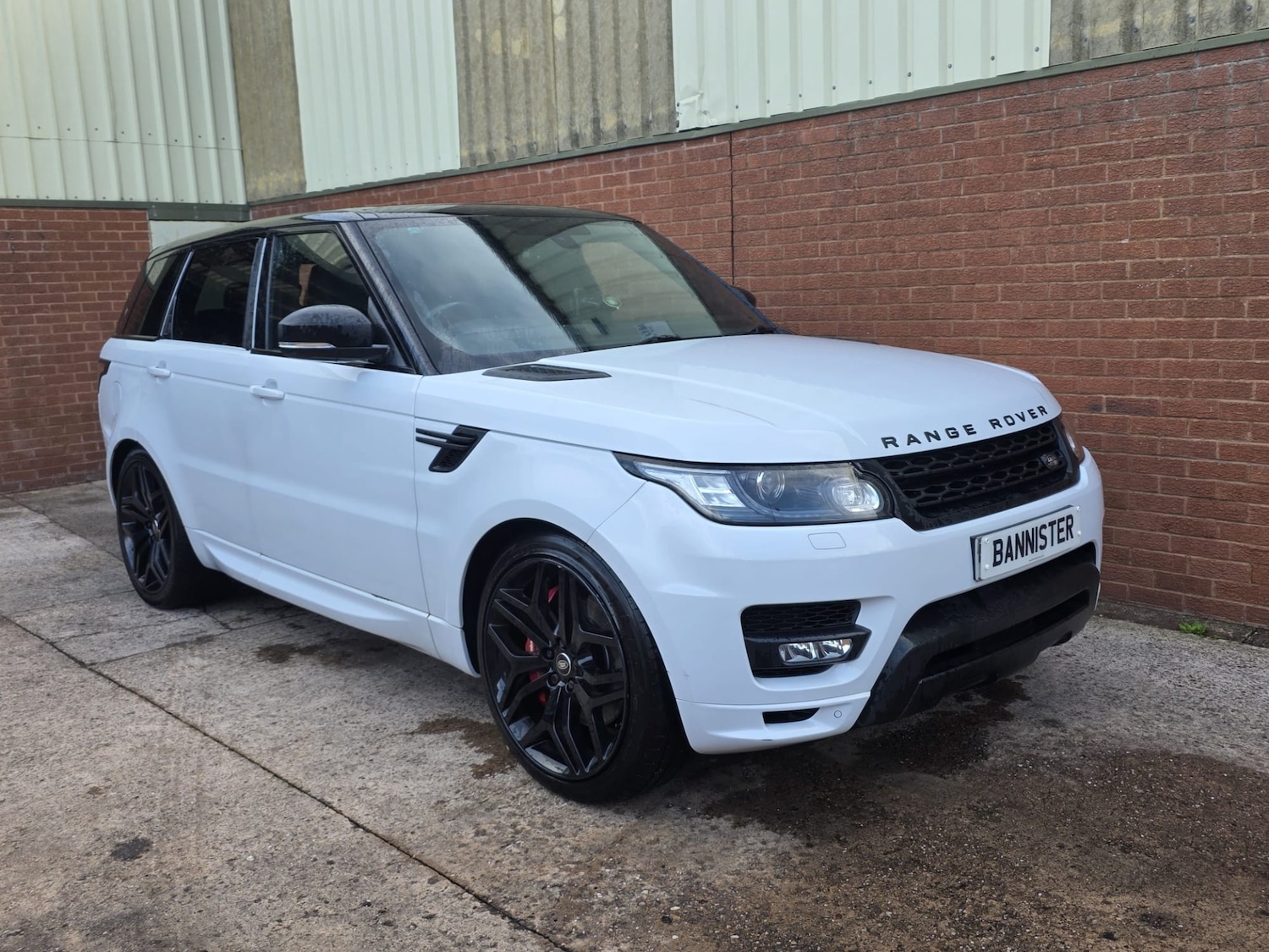 Used Land Rover Range Rover Sport 2017 for sale - 76170399: Photo 1