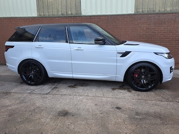 Used Land Rover Range Rover Sport 2017 for sale - 76170399: Photo 4