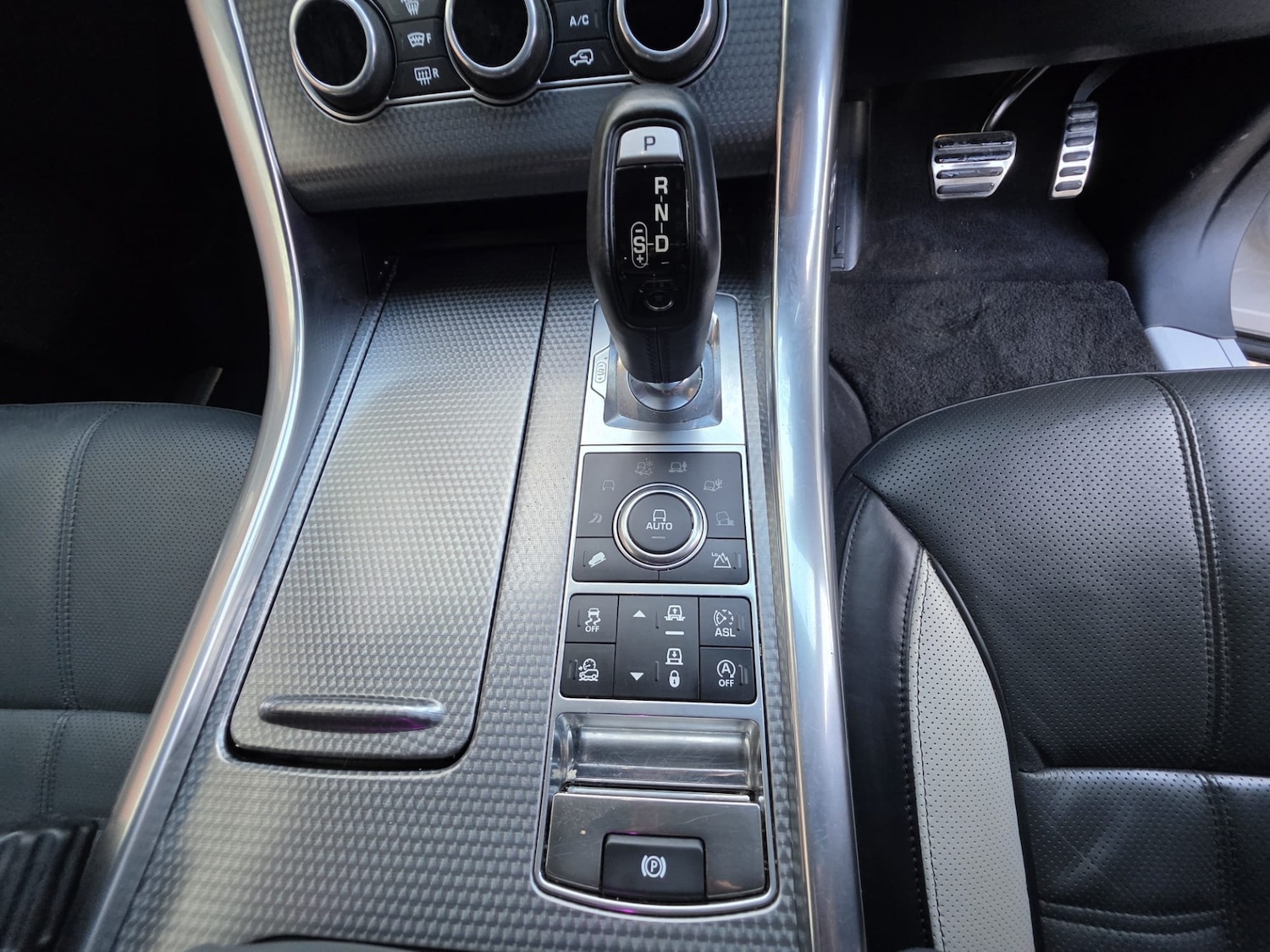 Used Land Rover Range Rover Sport 2017 for sale - 76170399: Photo 9