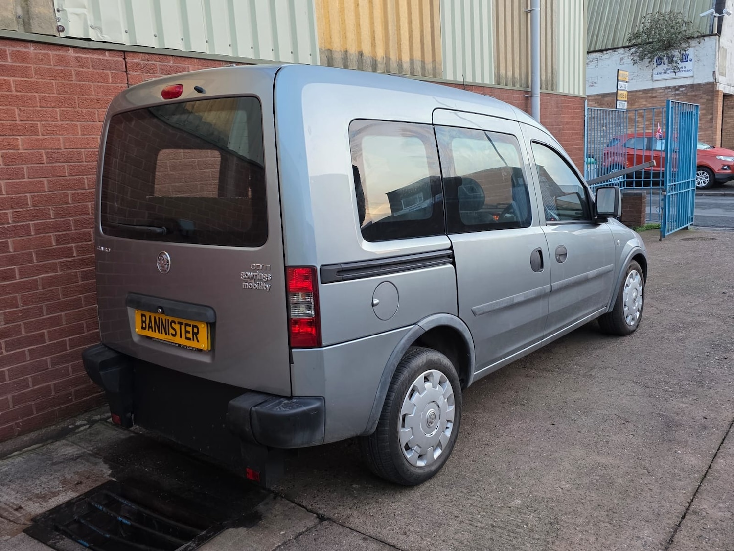 Used Vauxhall Combo 2010 for sale - 76571377: Photo 5