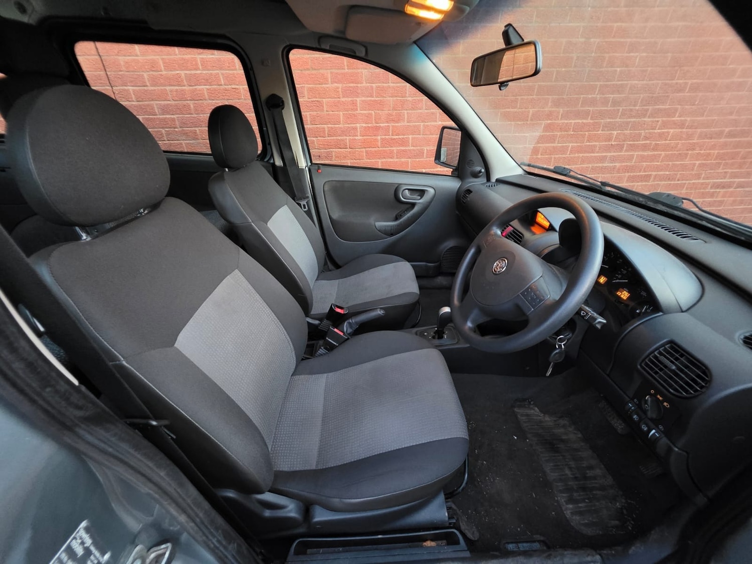 Used Vauxhall Combo 2010 for sale - 76571377: Photo 7