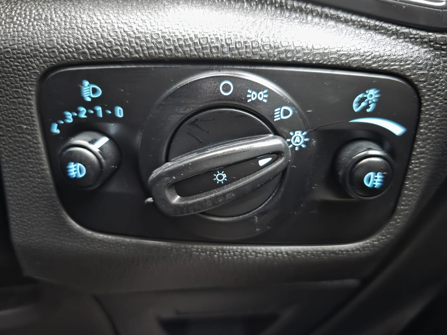 Used Ford Ecosport 2017 for sale - 76835763: Photo 12