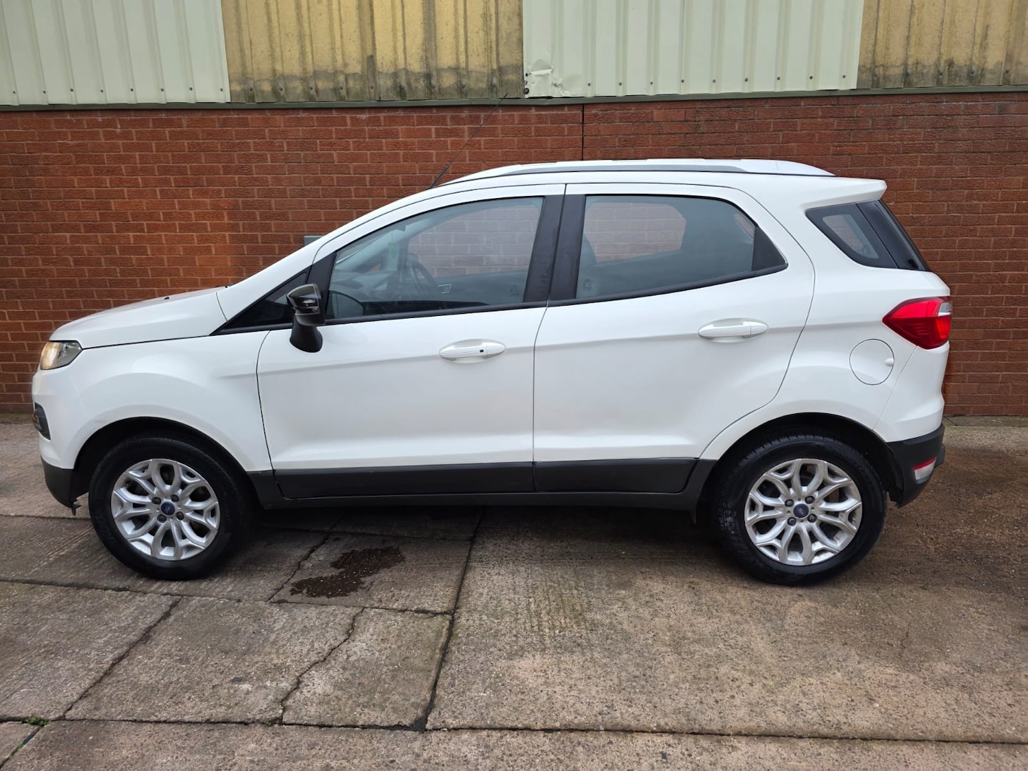 Used Ford Ecosport 2017 for sale - 76835763: Photo 3
