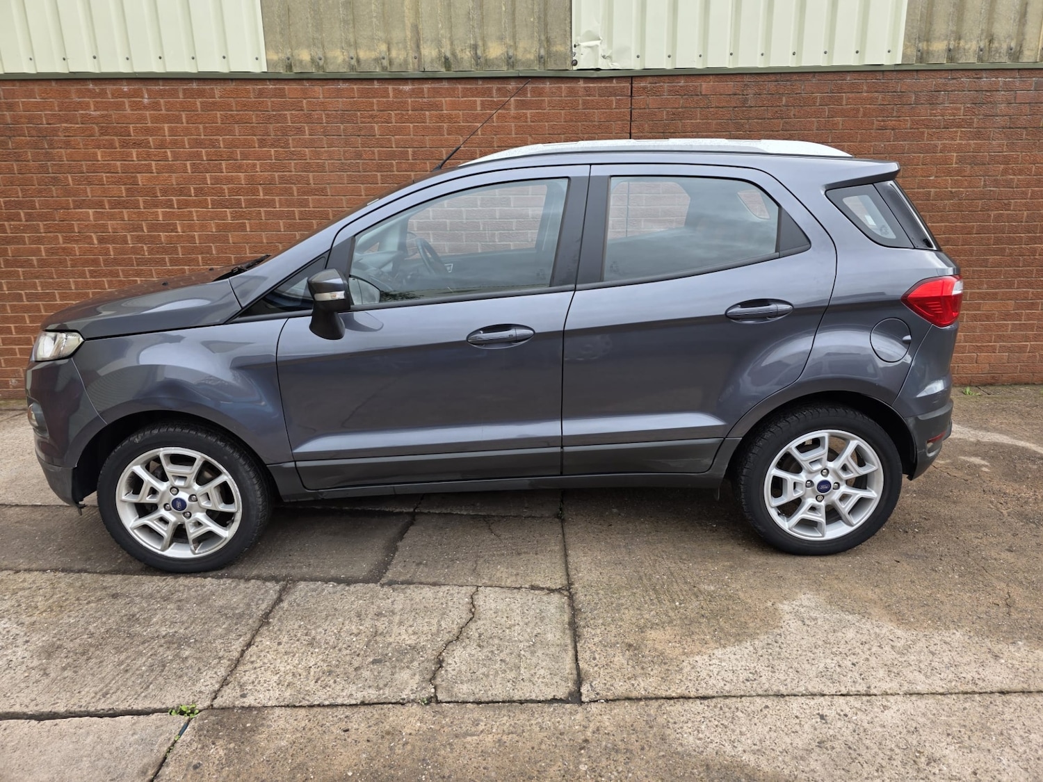 Used Ford Ecosport 2017 for sale - 76426055: Photo 3