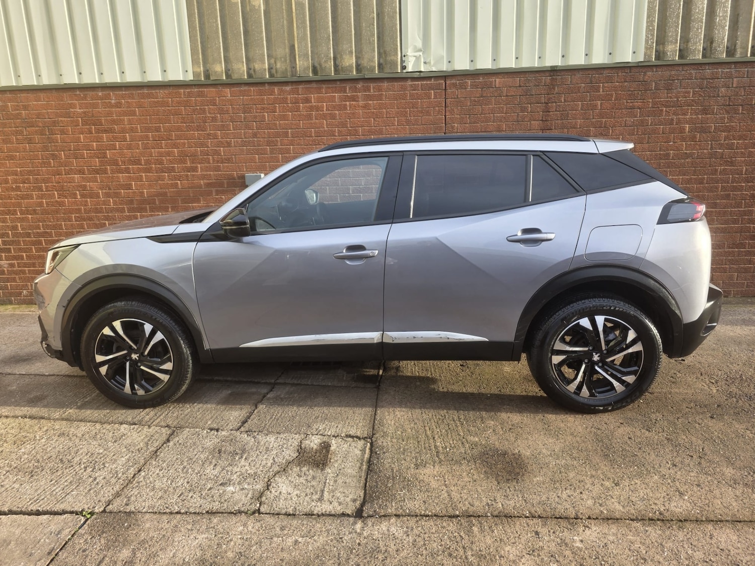 Used Peugeot 2008 2023 for sale - 76860446: Photo 3