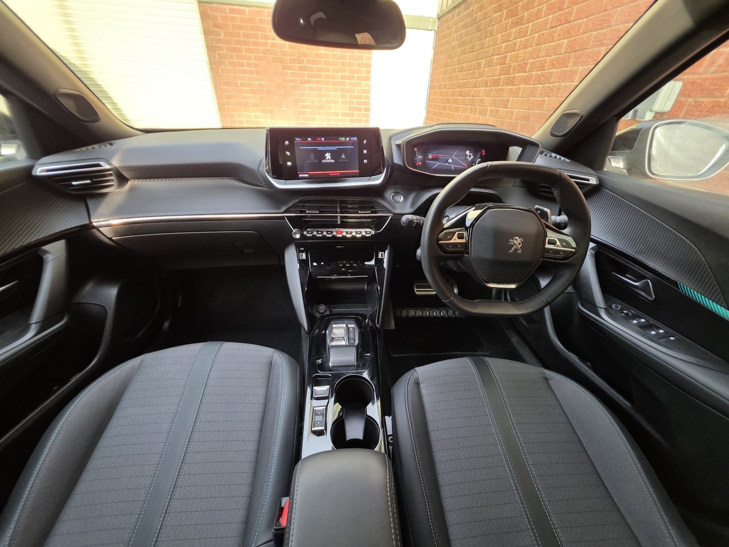 Used Peugeot 2008 2023 for sale - 76860446: Photo 7