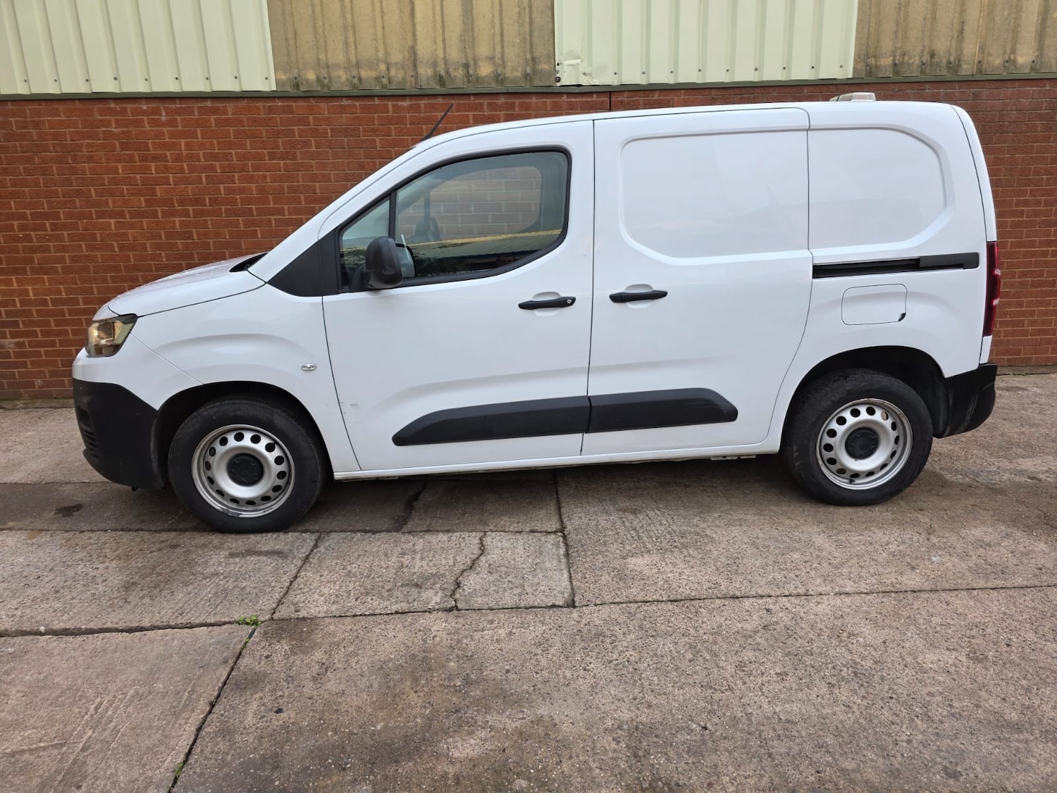 Used Citroen Berlingo 2023 for sale - 76397266: Photo 3