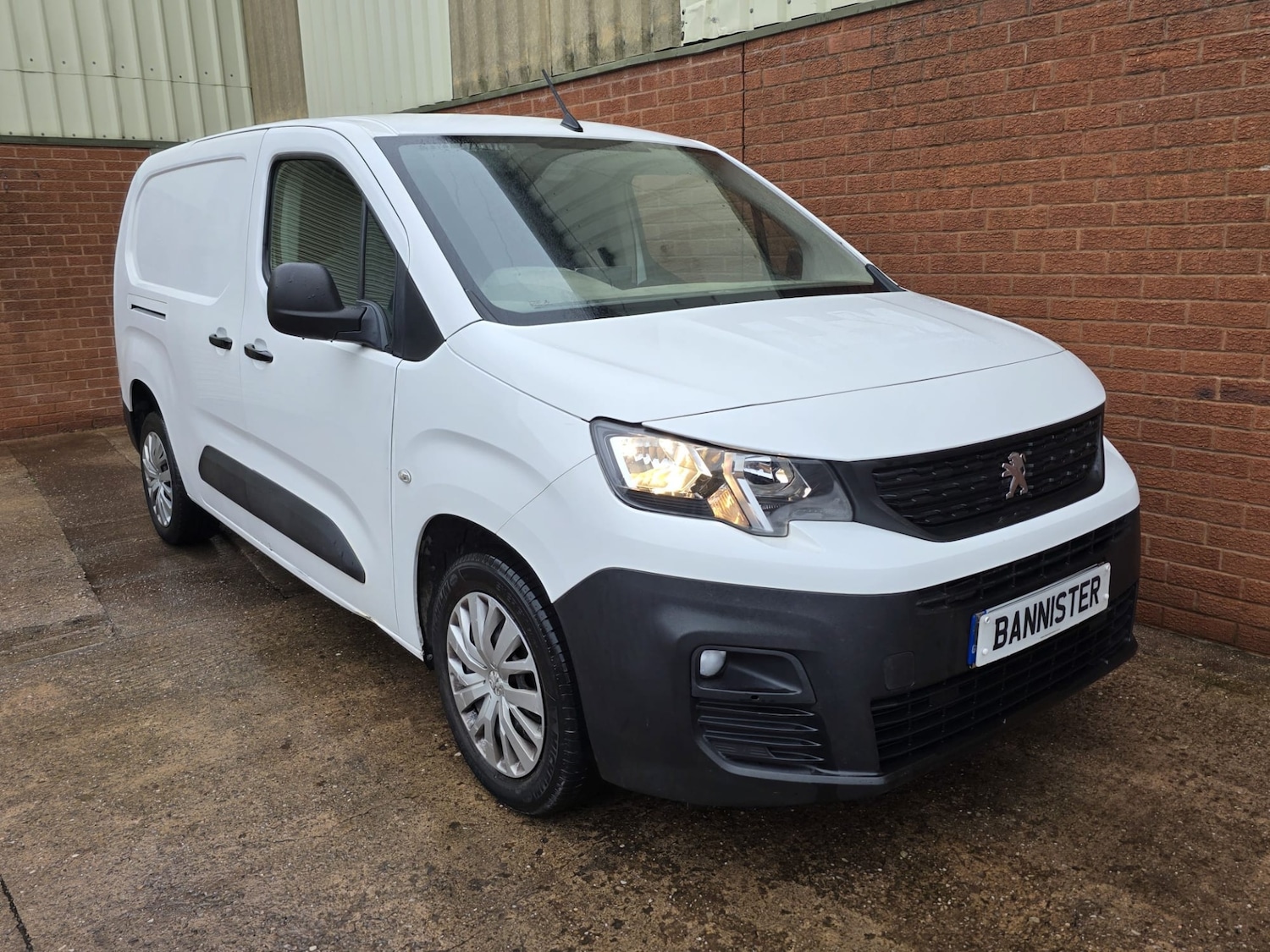 Used Peugeot Partner 2019 for sale - 76594517: Photo 1