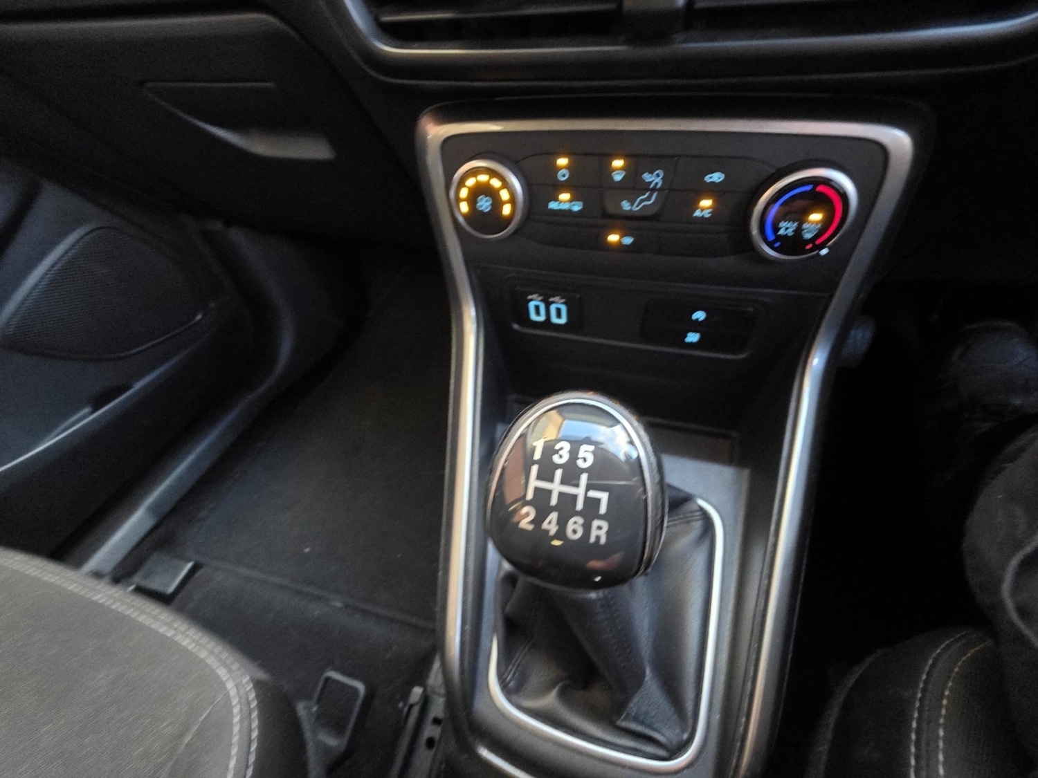 Used Ford Ecosport 2018 for sale - 76748987: Photo 11