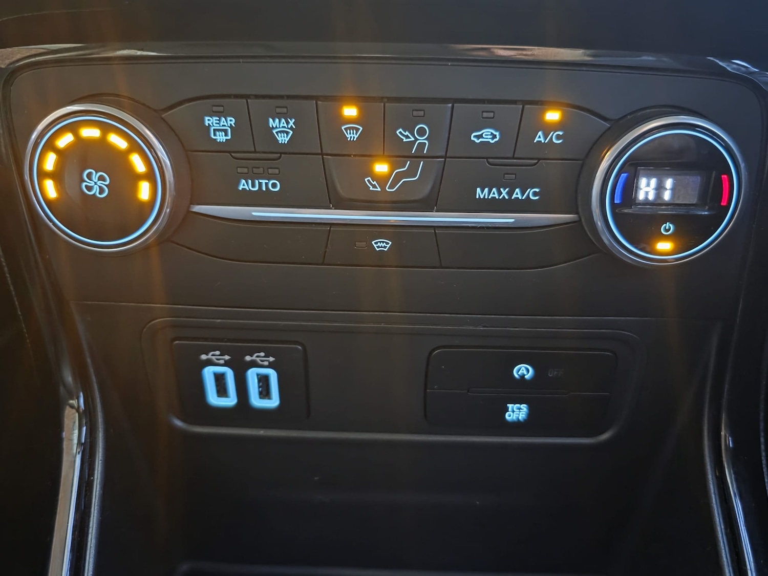 Used Ford Ecosport 2018 for sale - 76662108: Photo 11