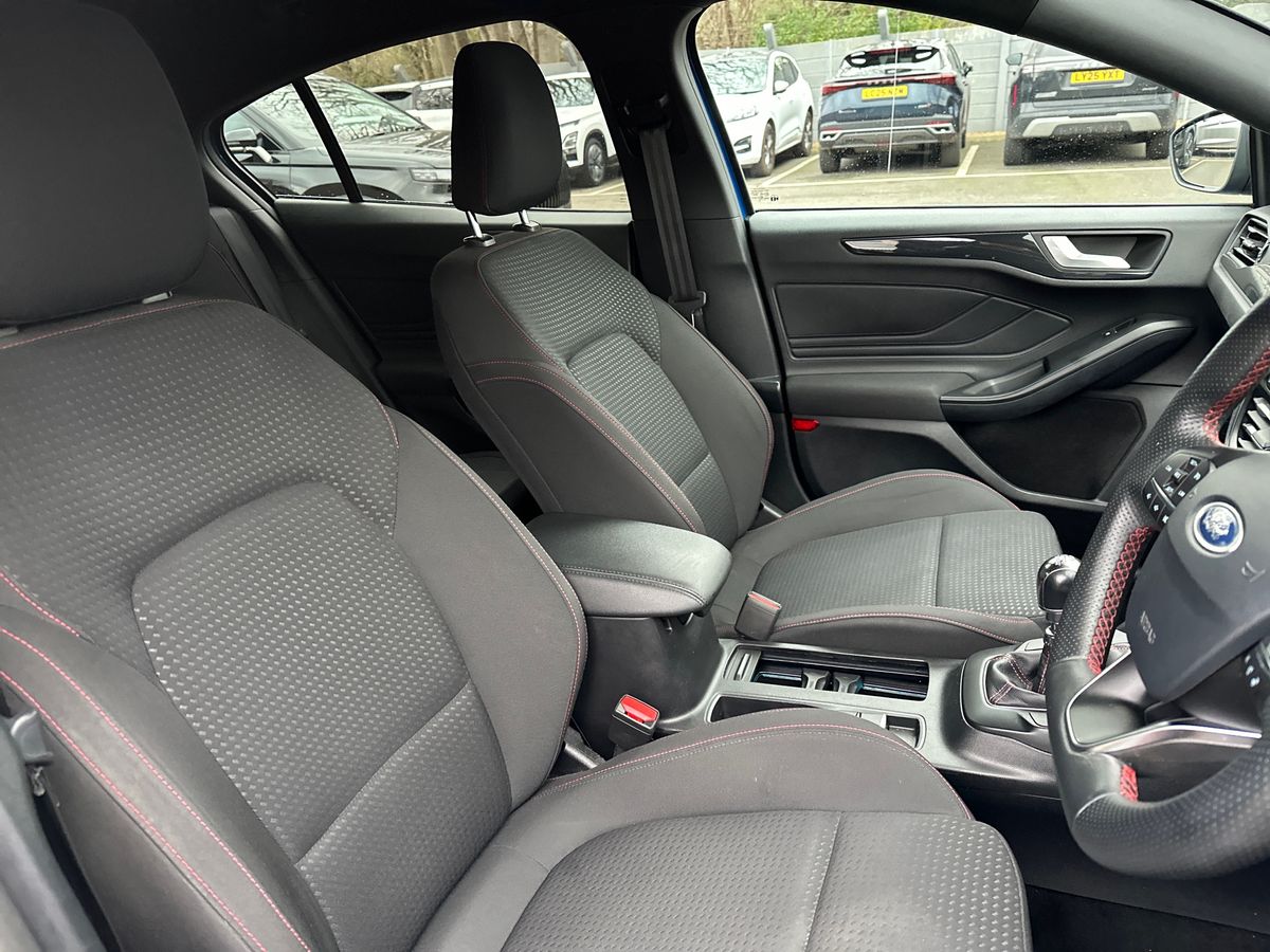 Used Ford Focus 2019 for sale - 76948351: Photo 12