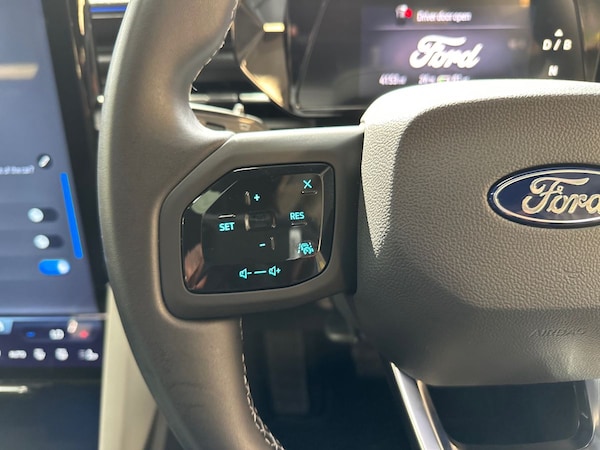 Used Ford Explorer 2025 for sale - 75569616: Photo 26