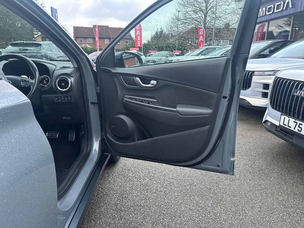 Used Hyundai KONA 2021 for sale - 77630778: Photo 35