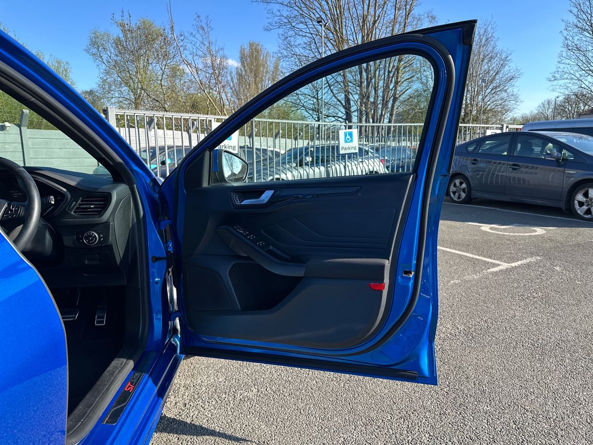 Used Ford Focus 2020 for sale - 78152490: Photo 35