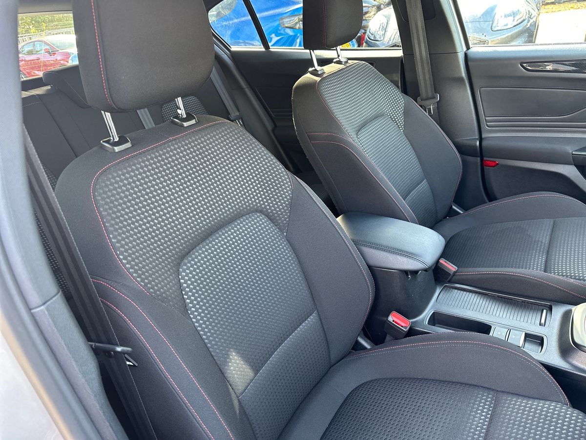 Used Ford Focus 2024 for sale - 76393644: Photo 12