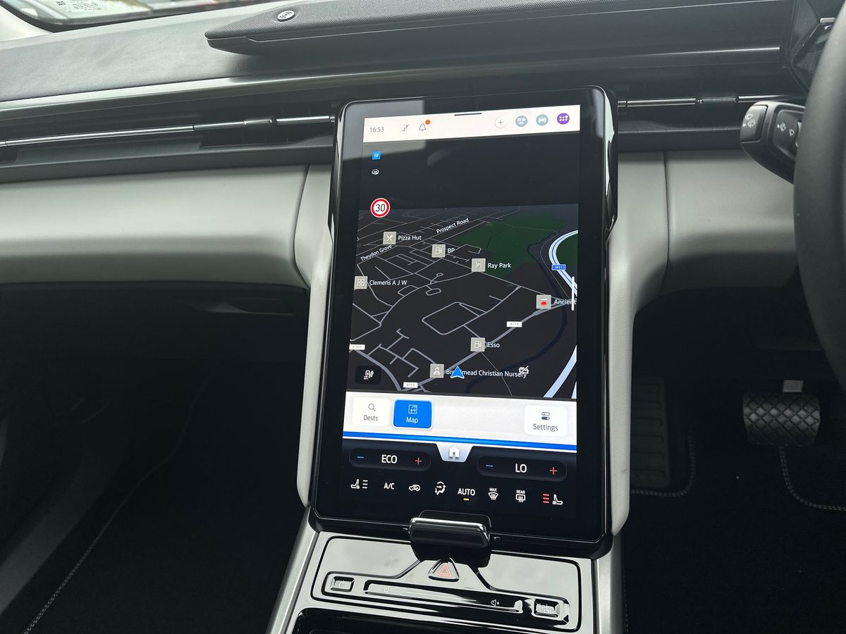 Used Ford Explorer 2025 for sale - 78055329: Photo 20