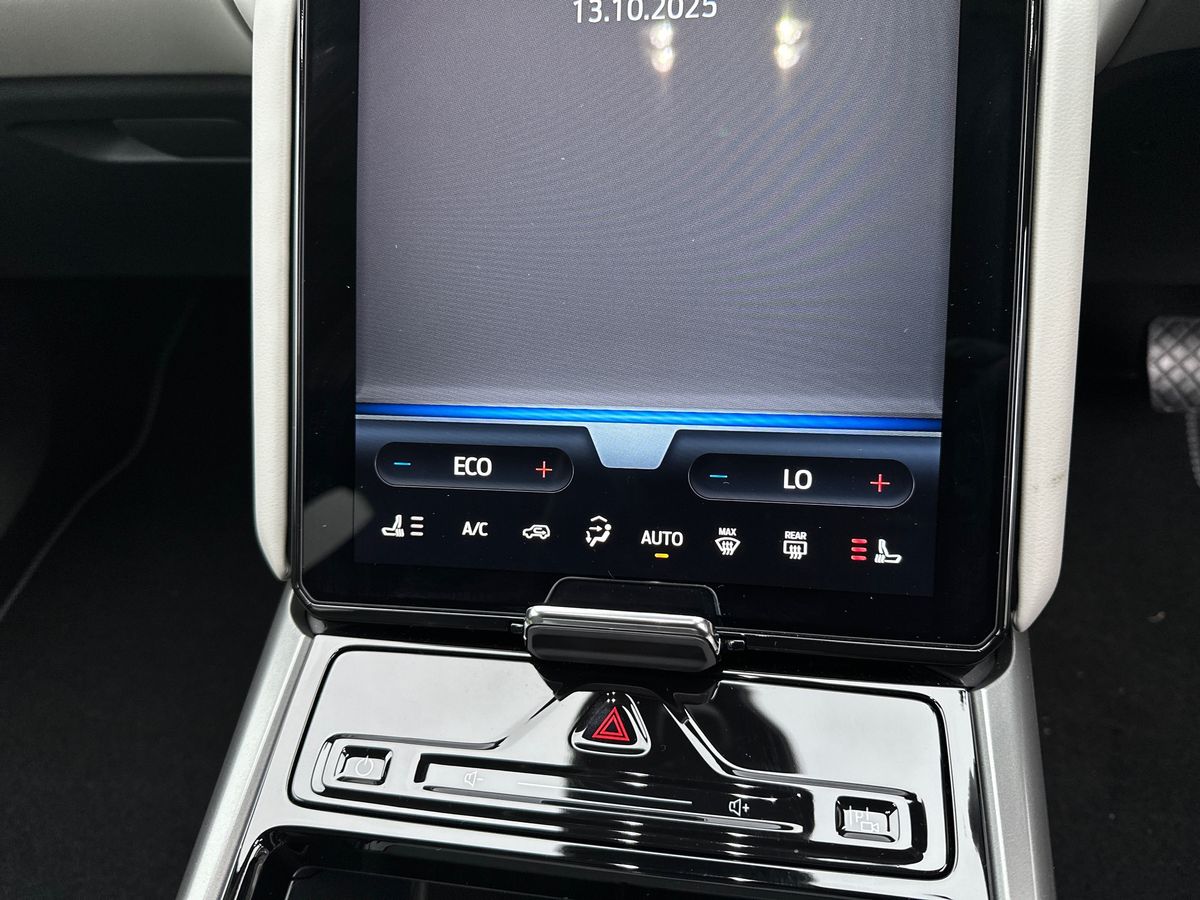 Used Ford Explorer 2025 for sale - 78055329: Photo 22