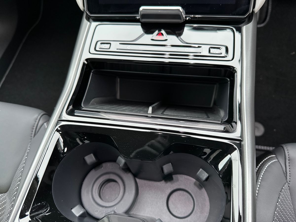 Used Ford Explorer 2025 for sale - 78055329: Photo 24